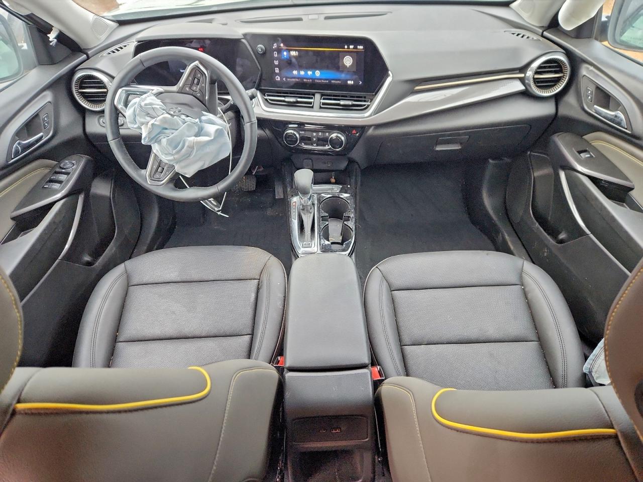 2025 CHEVROLET TRAX ACTIV photo 8