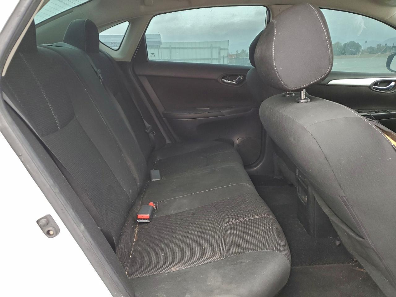 2018 NISSAN SENTRA S photo 10
