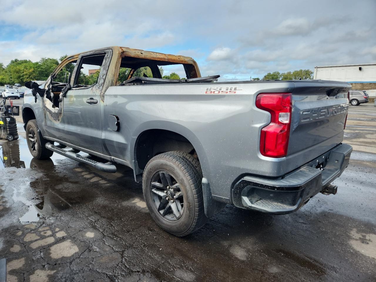 2020 CHEVROLET SILVERADO K1500 TRAIL BOSS CUSTOM photo 2