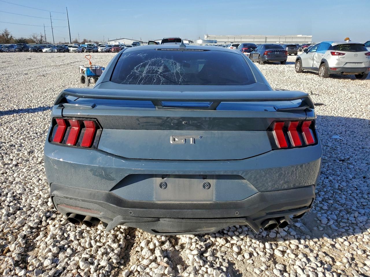 2024 FORD MUSTANG GT photo 16