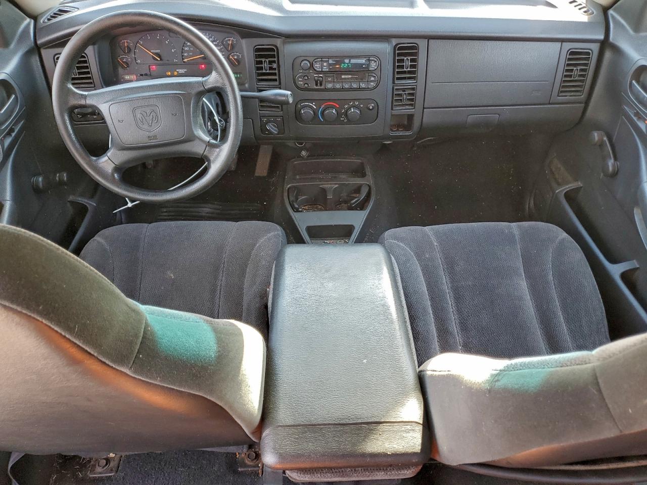 2001 DODGE DAKOTA QUAD photo 8