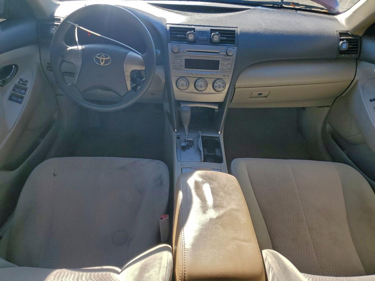 2011 TOYOTA CAMRY BASE photo 8