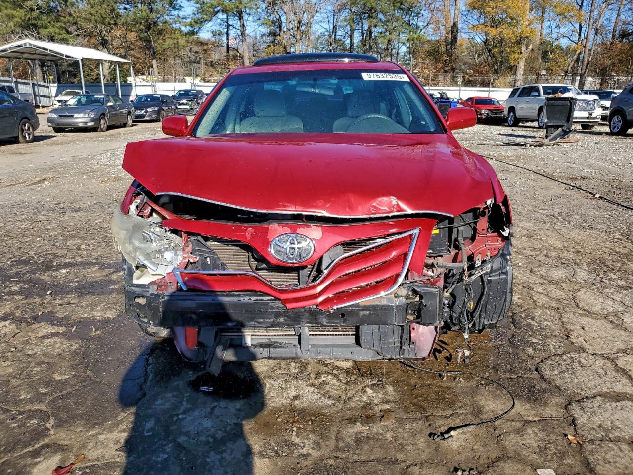 2011 TOYOTA CAMRY BASE photo 5