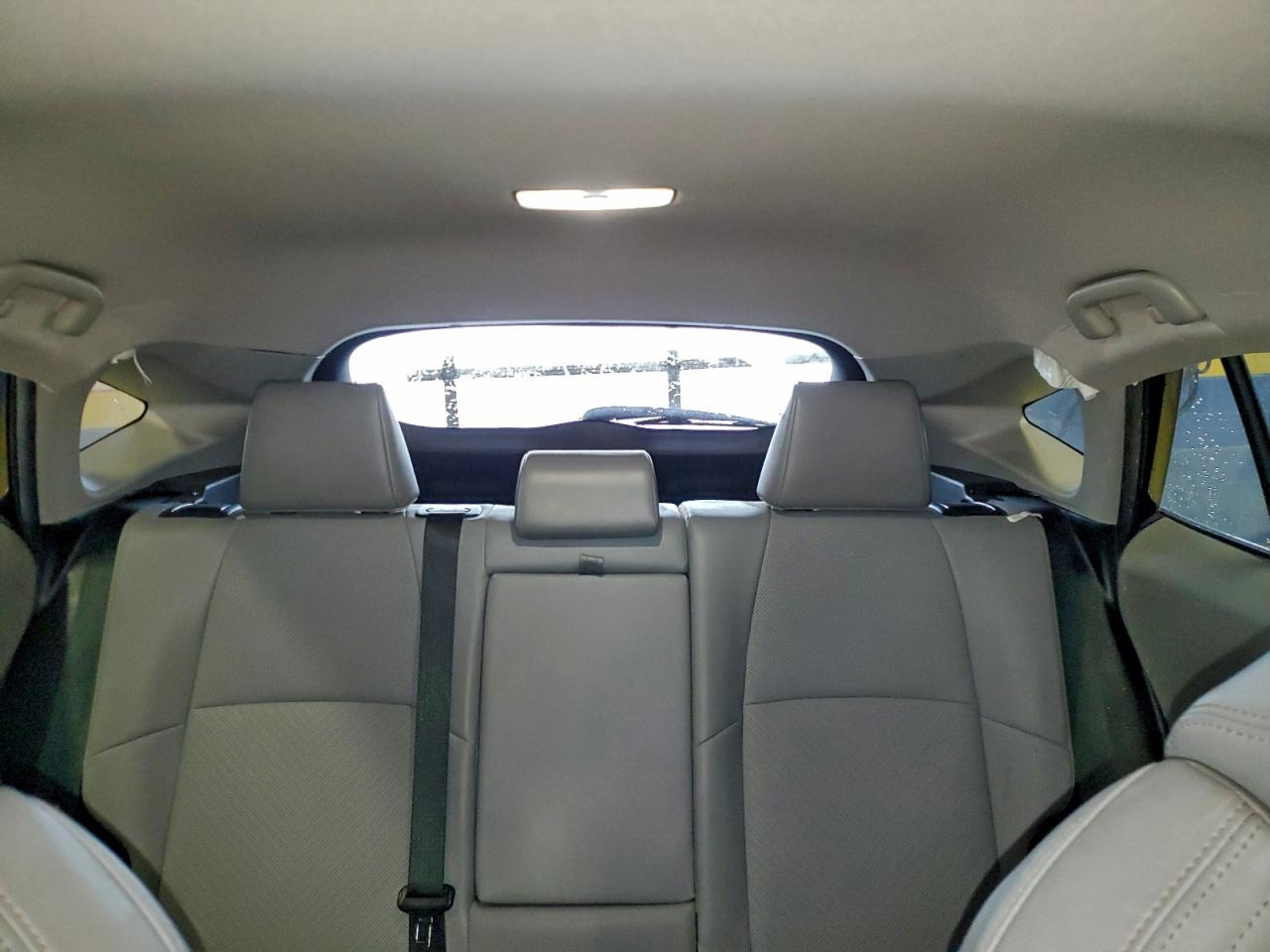 2021 TOYOTA VENZA LE photo 10