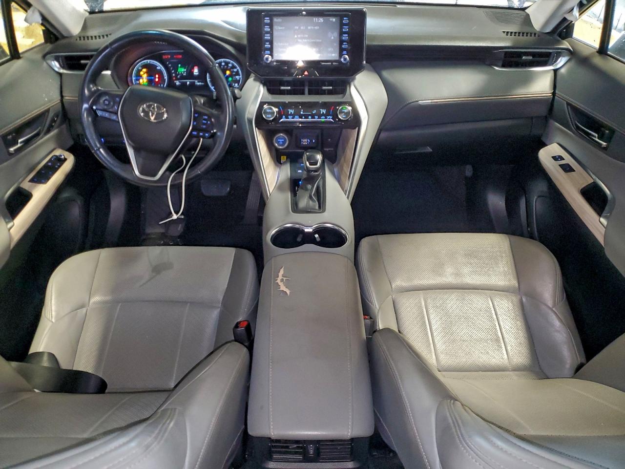 2021 TOYOTA VENZA LE photo 8