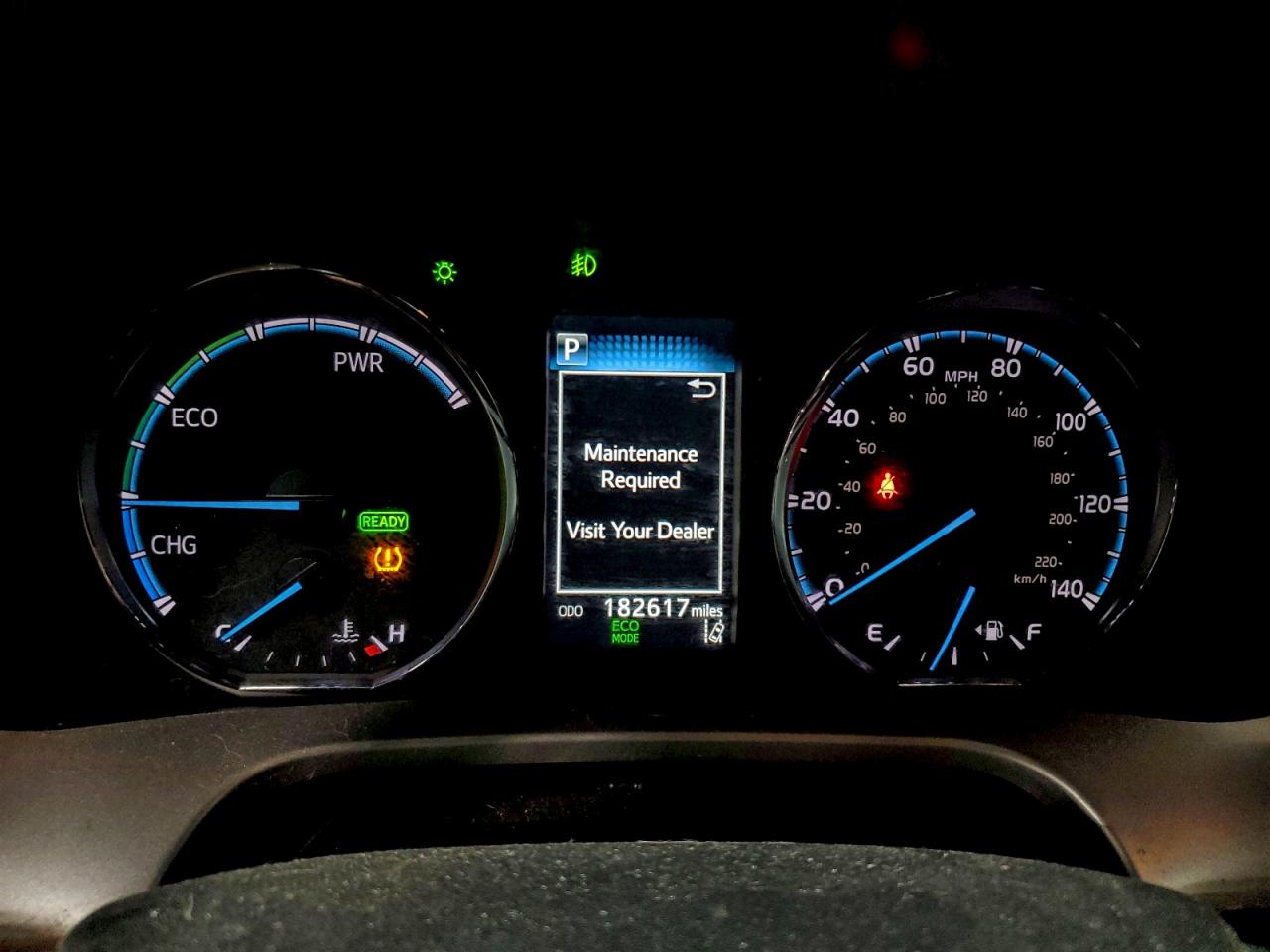 2017 TOYOTA RAV4 HV LE photo 9