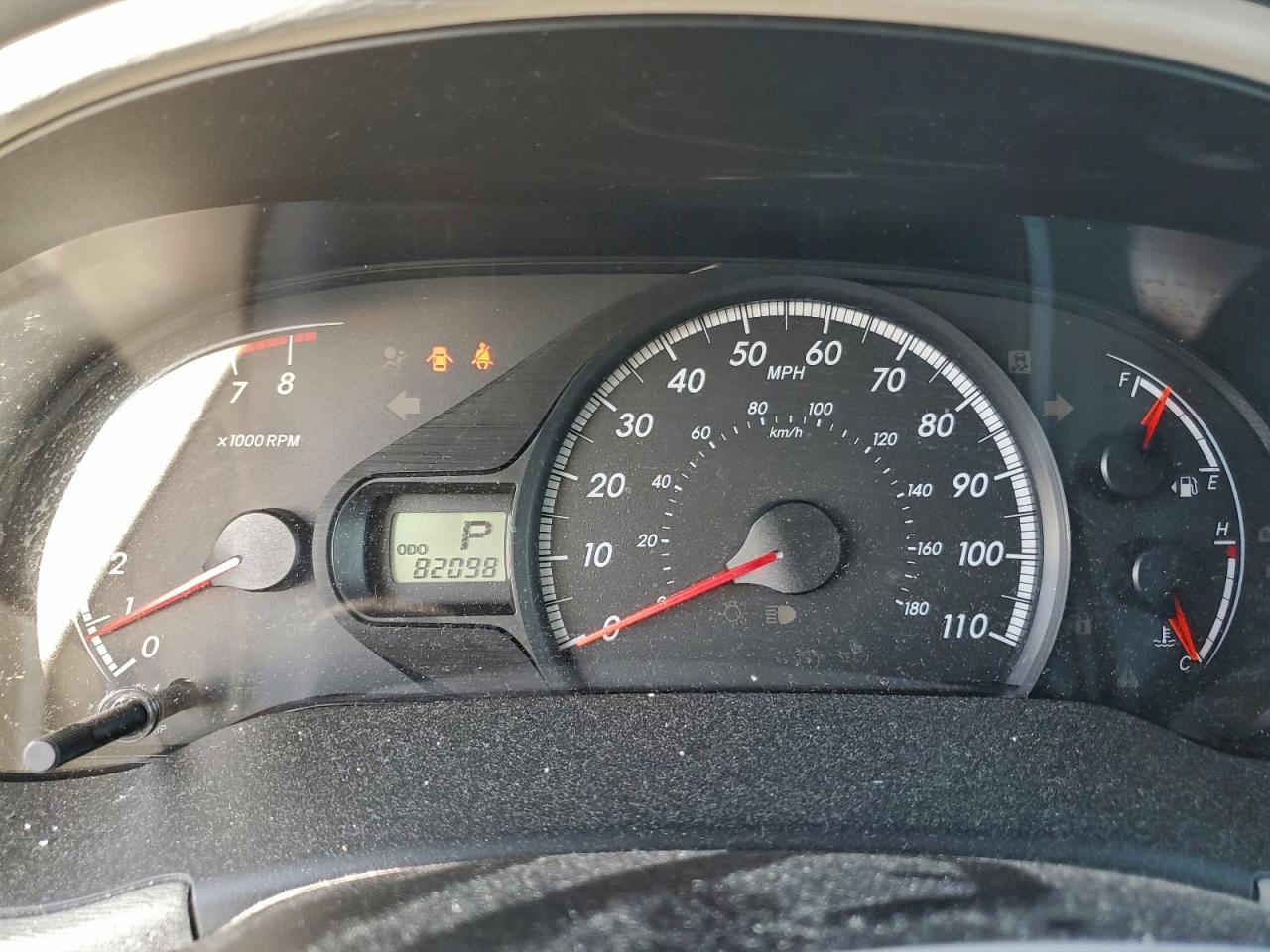 2014 TOYOTA SIENNA LE photo 9