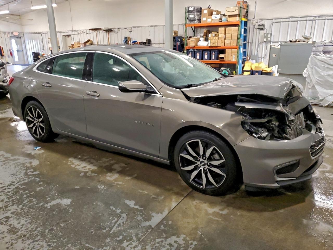 2018 CHEVROLET MALIBU LT photo 4