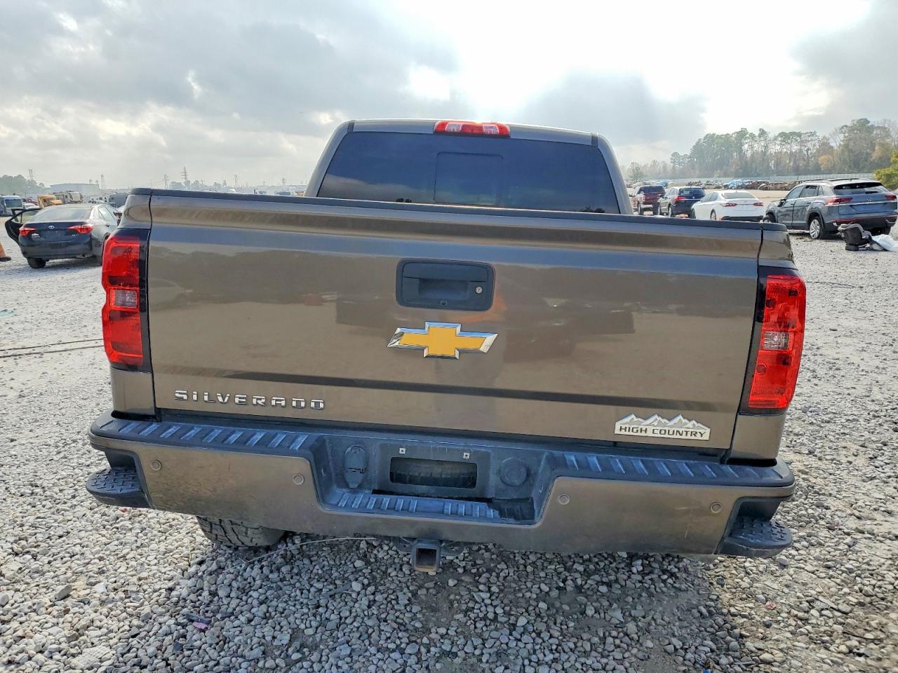 2015 CHEVROLET SILVERADO C1500 HIGH COUNTRY photo 6