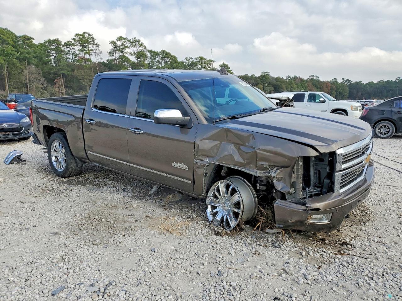 2015 CHEVROLET SILVERADO C1500 HIGH COUNTRY photo 4