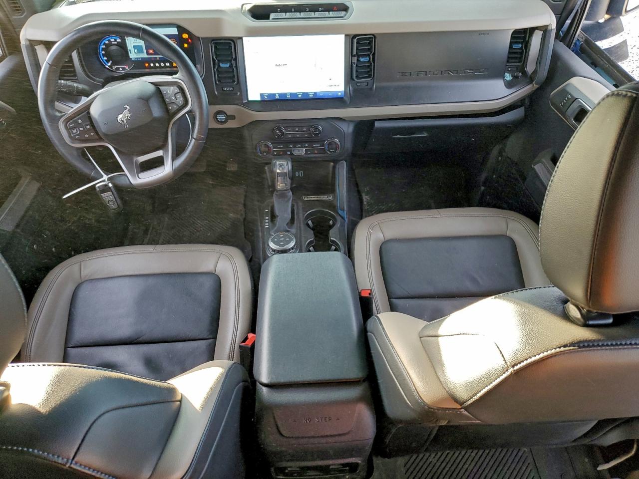 2023 FORD BRONCO BASE photo 15