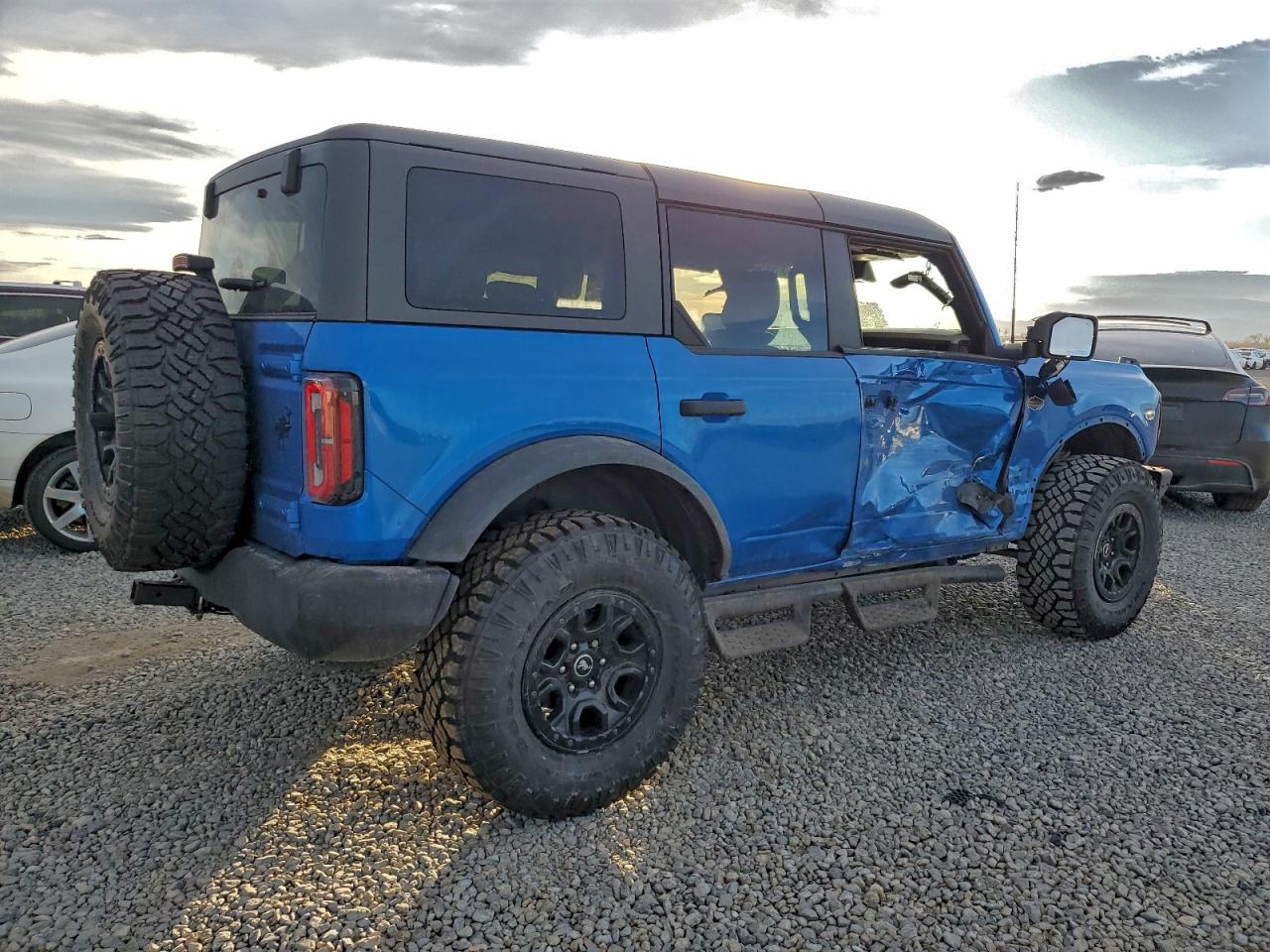 2023 FORD BRONCO BASE photo 5