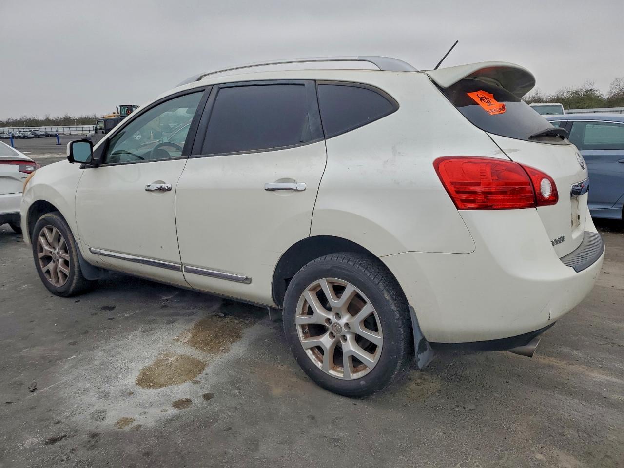 2013 NISSAN ROGUE S photo 2