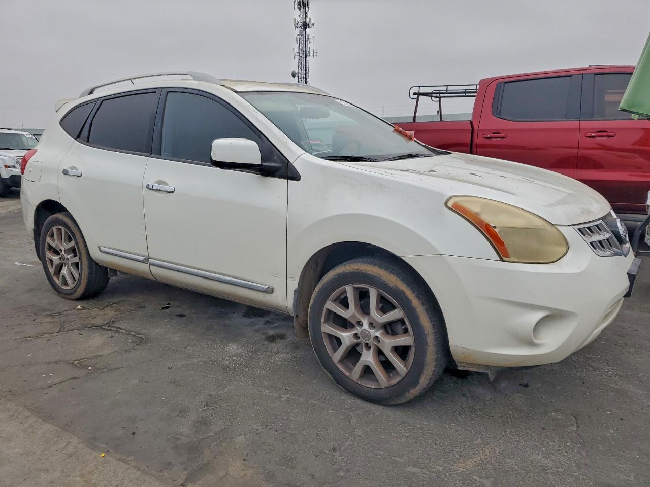 2013 NISSAN ROGUE S photo 4