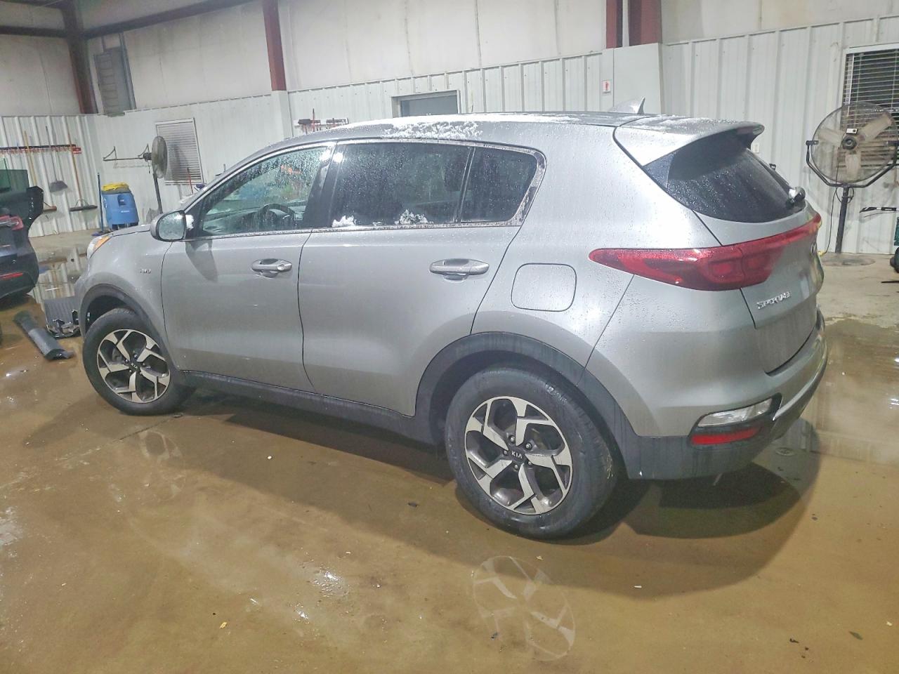 2020 KIA SPORTAGE LX photo 2
