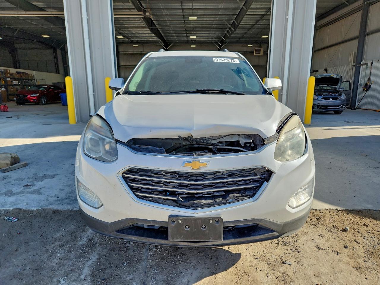 2017 CHEVROLET EQUINOX LT photo 5