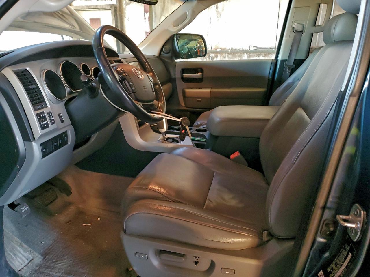 2008 TOYOTA SEQUOIA LIMITED photo 7