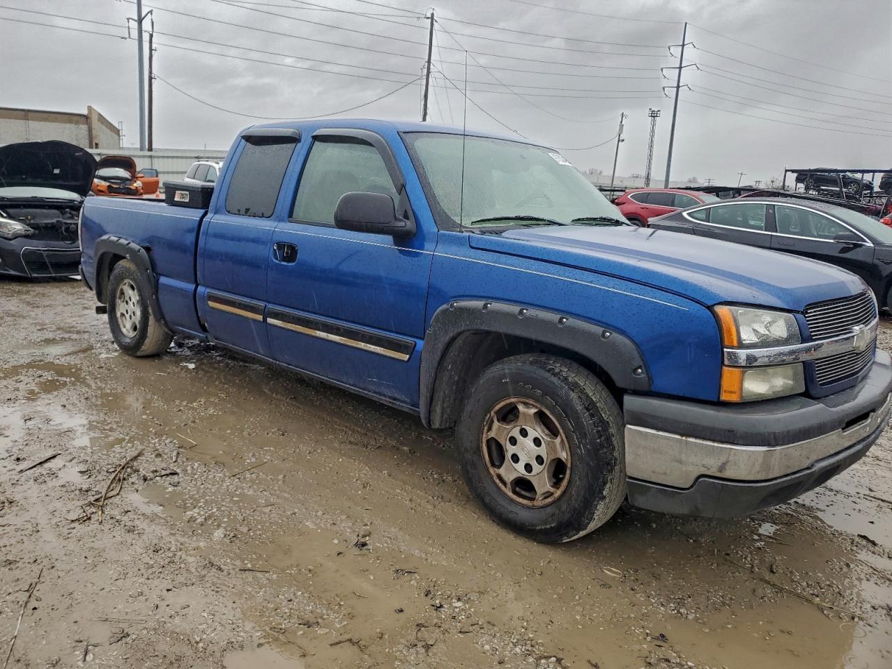 2004 CHEVROLET SILVERADO C1500 photo 4