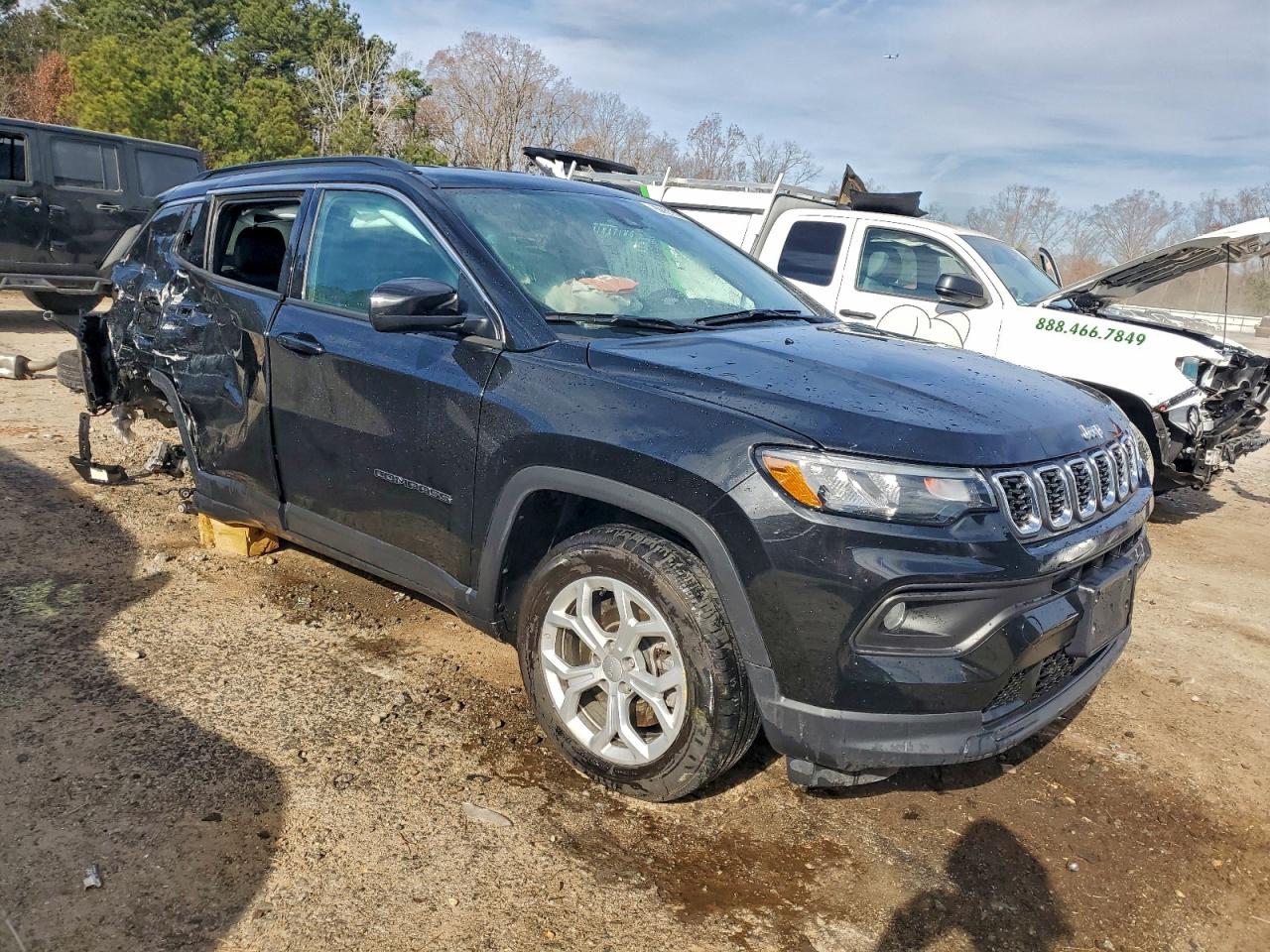 2024 JEEP COMPASS LATITUDE photo 4
