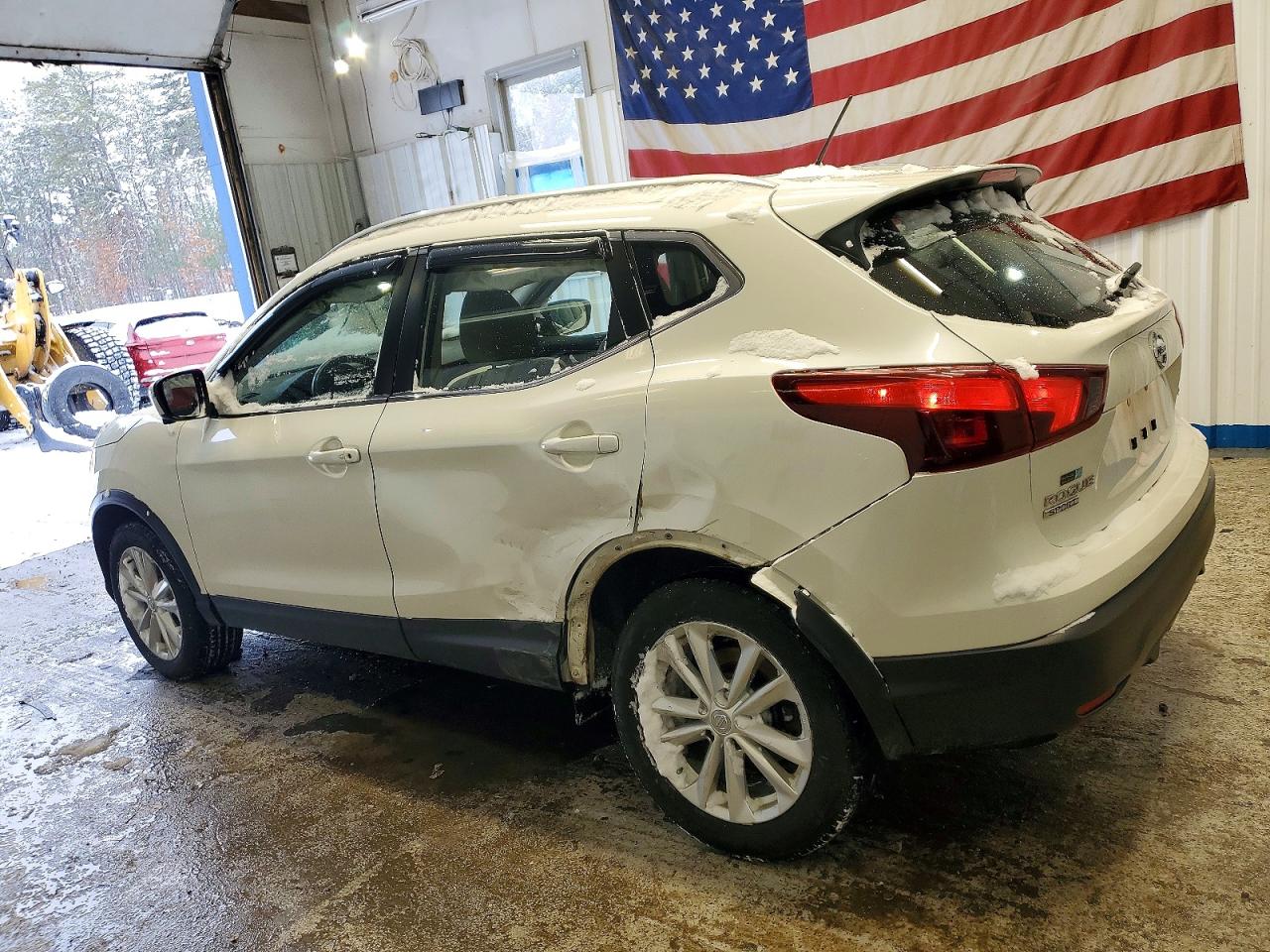 2018 NISSAN ROGUE SPORT S photo 2