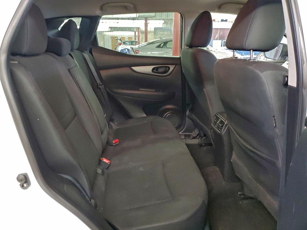 2018 NISSAN ROGUE SPORT S photo 11