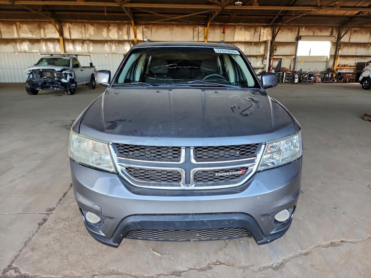 2013 DODGE JOURNEY SXT photo 5