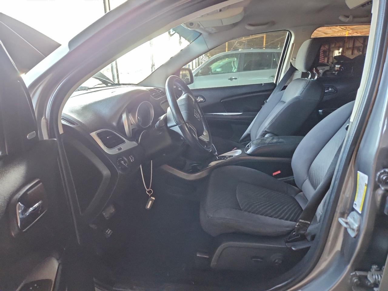 2013 DODGE JOURNEY SXT photo 7