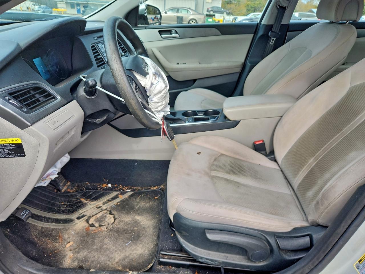 2015 HYUNDAI SONATA SE photo 7