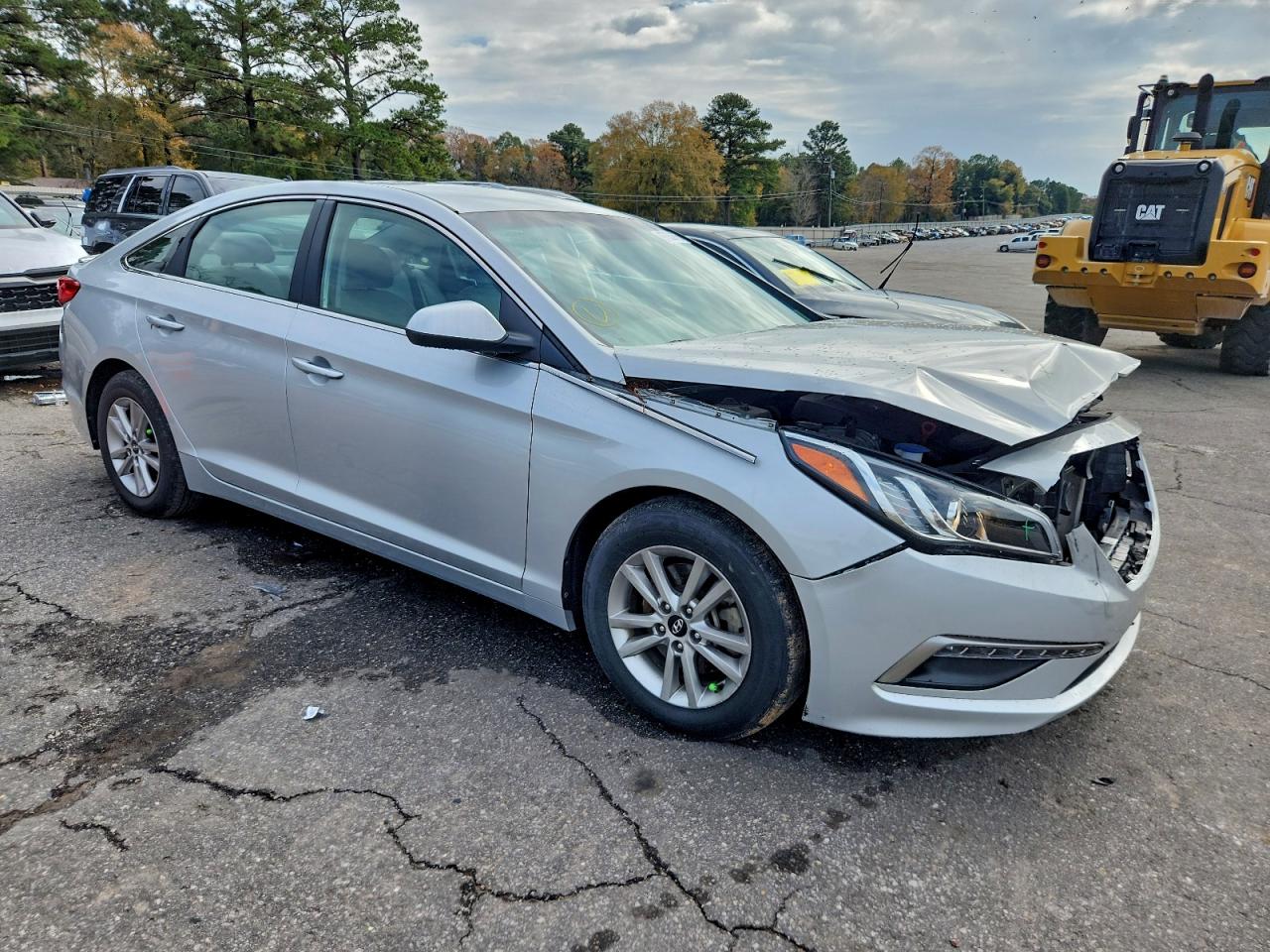 2015 HYUNDAI SONATA SE photo 4