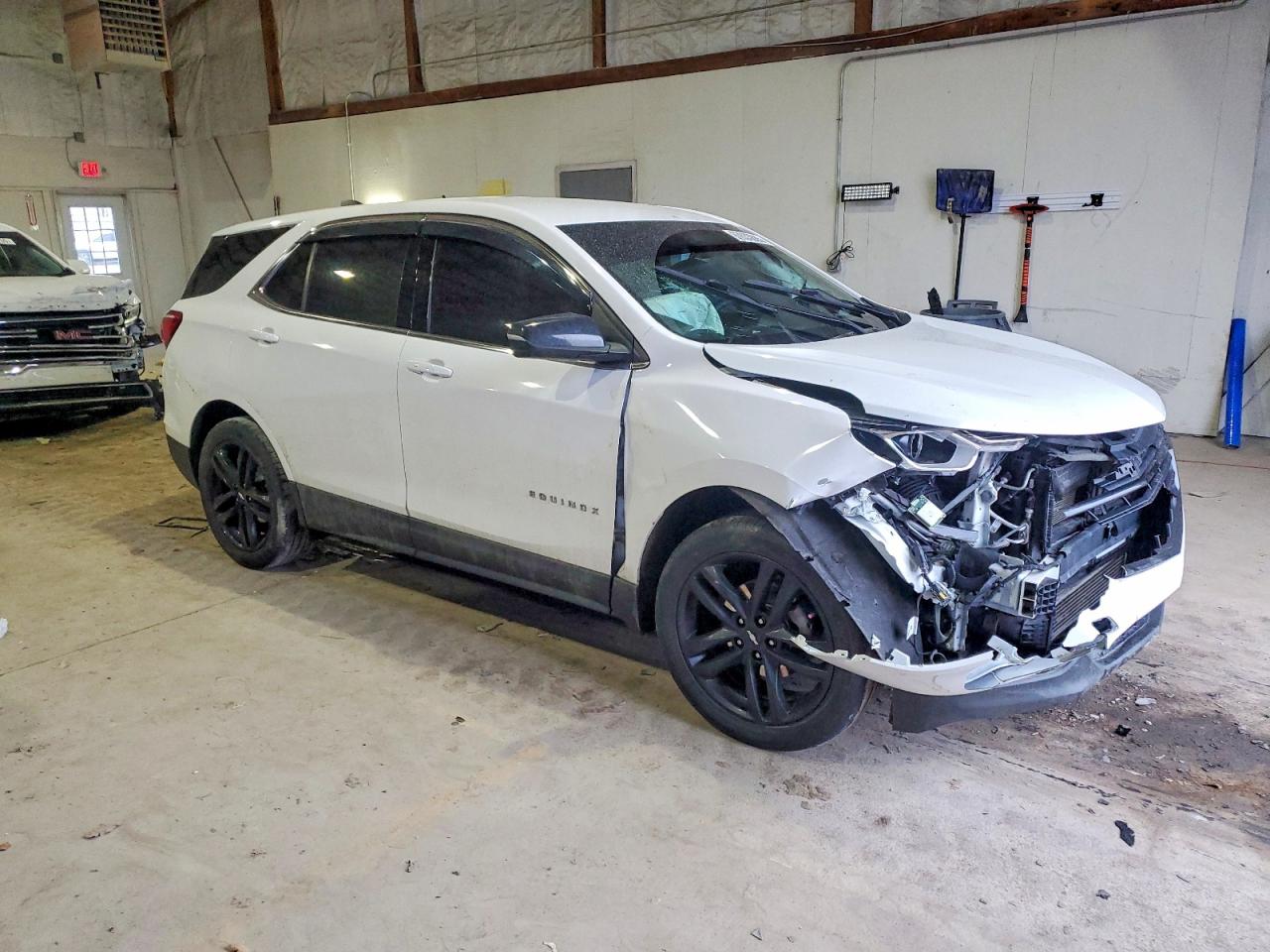 2020 CHEVROLET EQUINOX LT photo 4