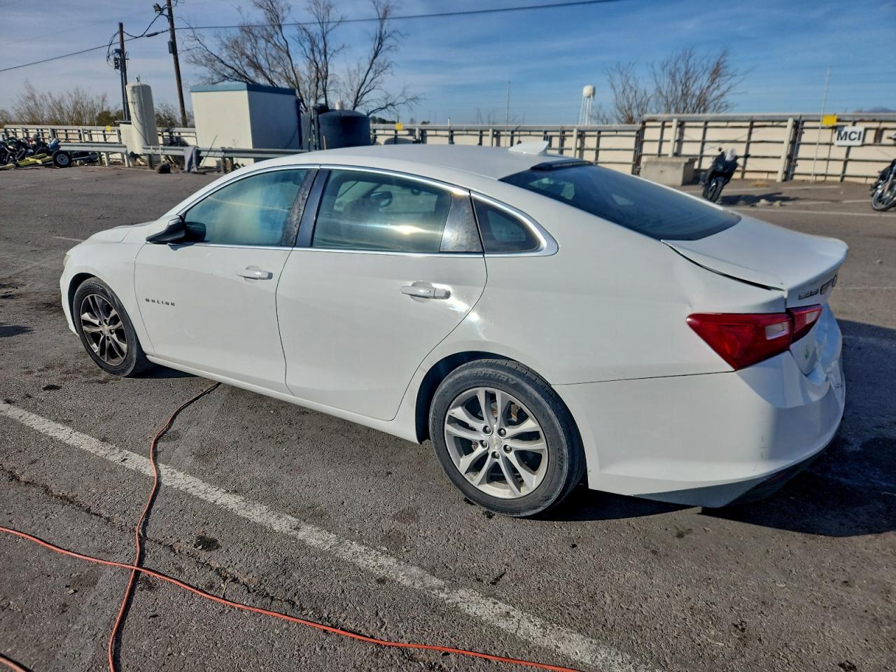 2017 CHEVROLET MALIBU LT photo 2