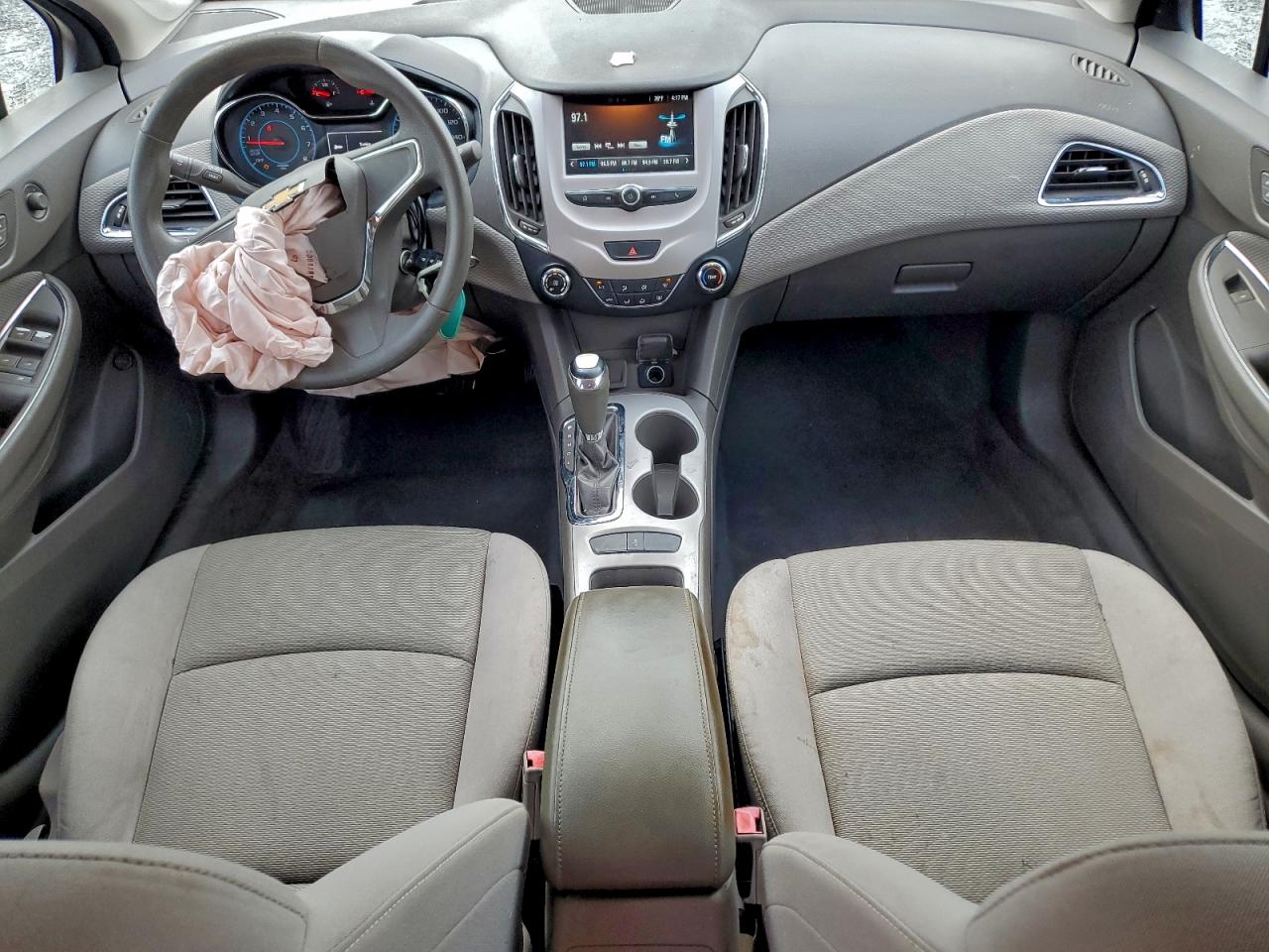 2016 CHEVROLET CRUZE LS photo 8