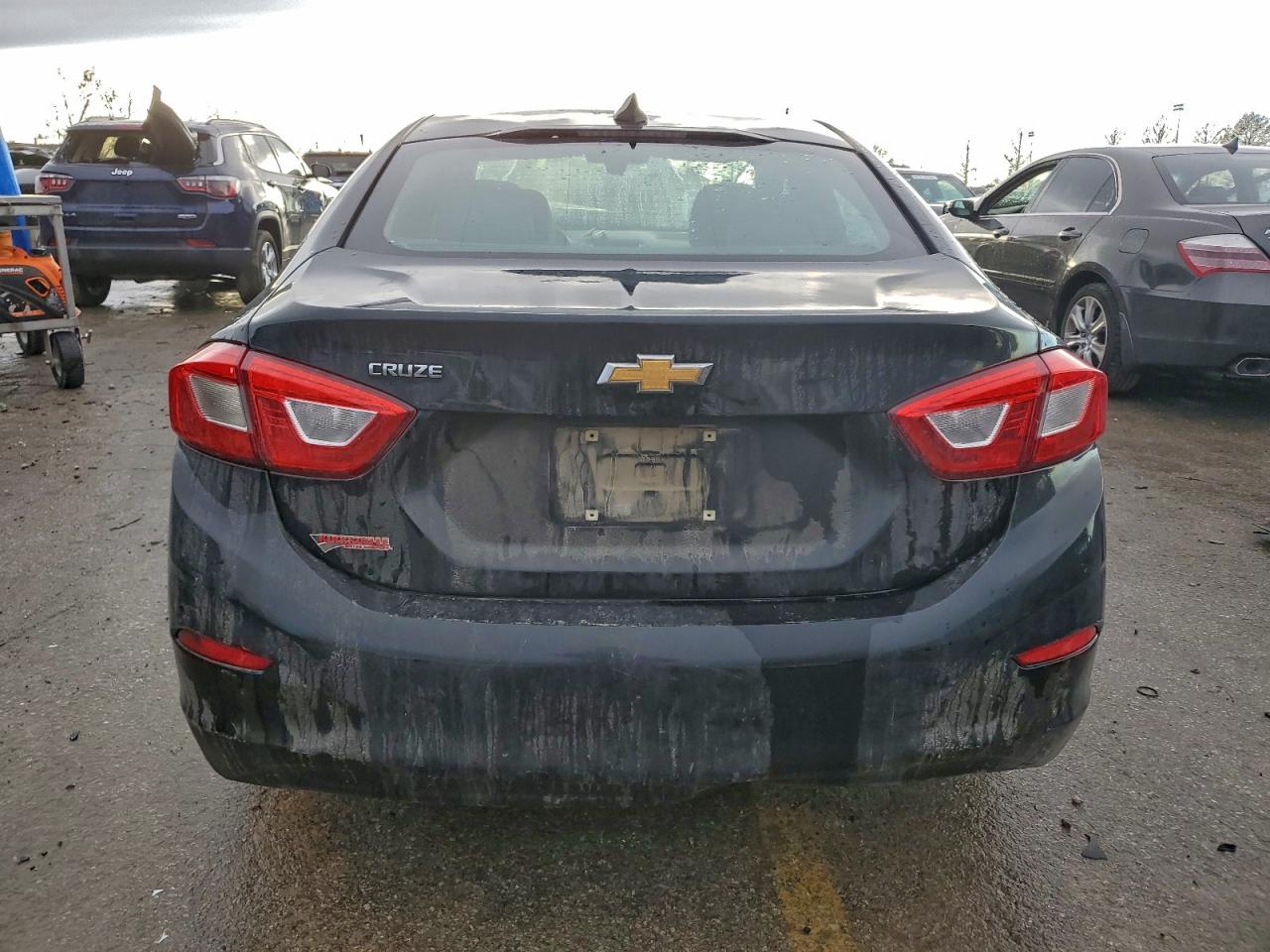 2019 CHEVROLET CRUZE photo 6