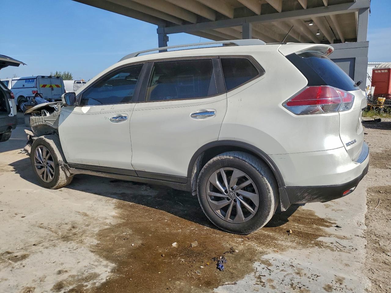 2016 NISSAN ROGUE S photo 2