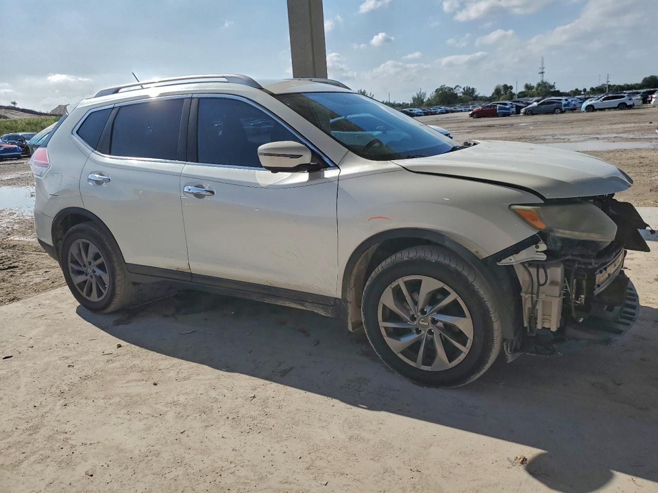 2016 NISSAN ROGUE S photo 4
