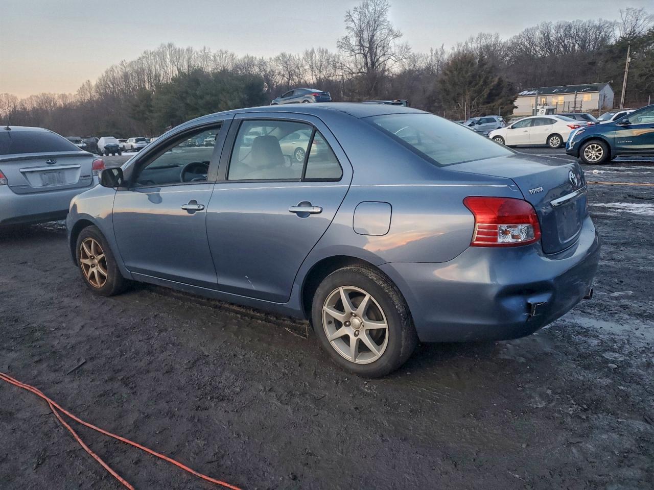 2007 TOYOTA YARIS photo 2