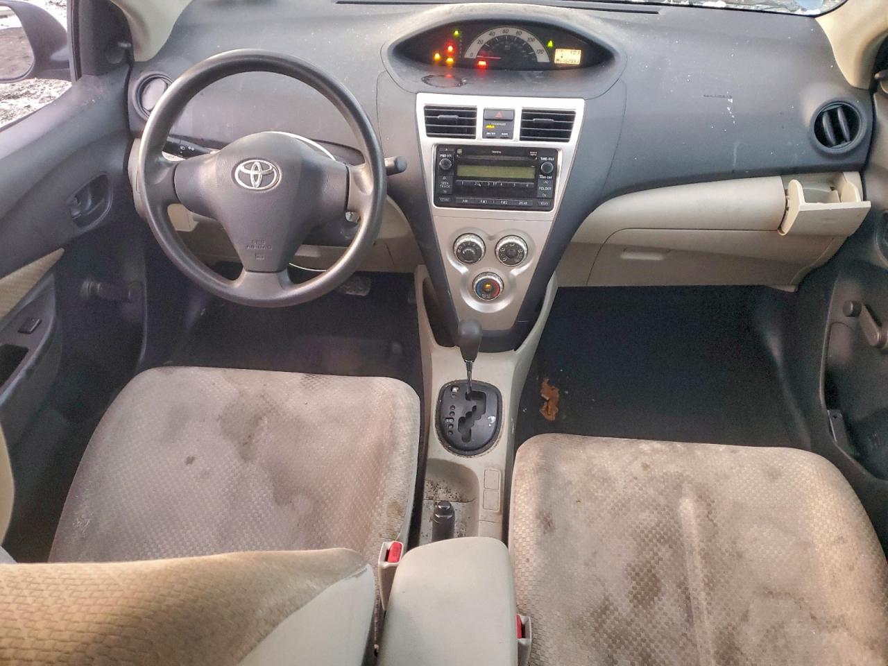 2007 TOYOTA YARIS photo 8