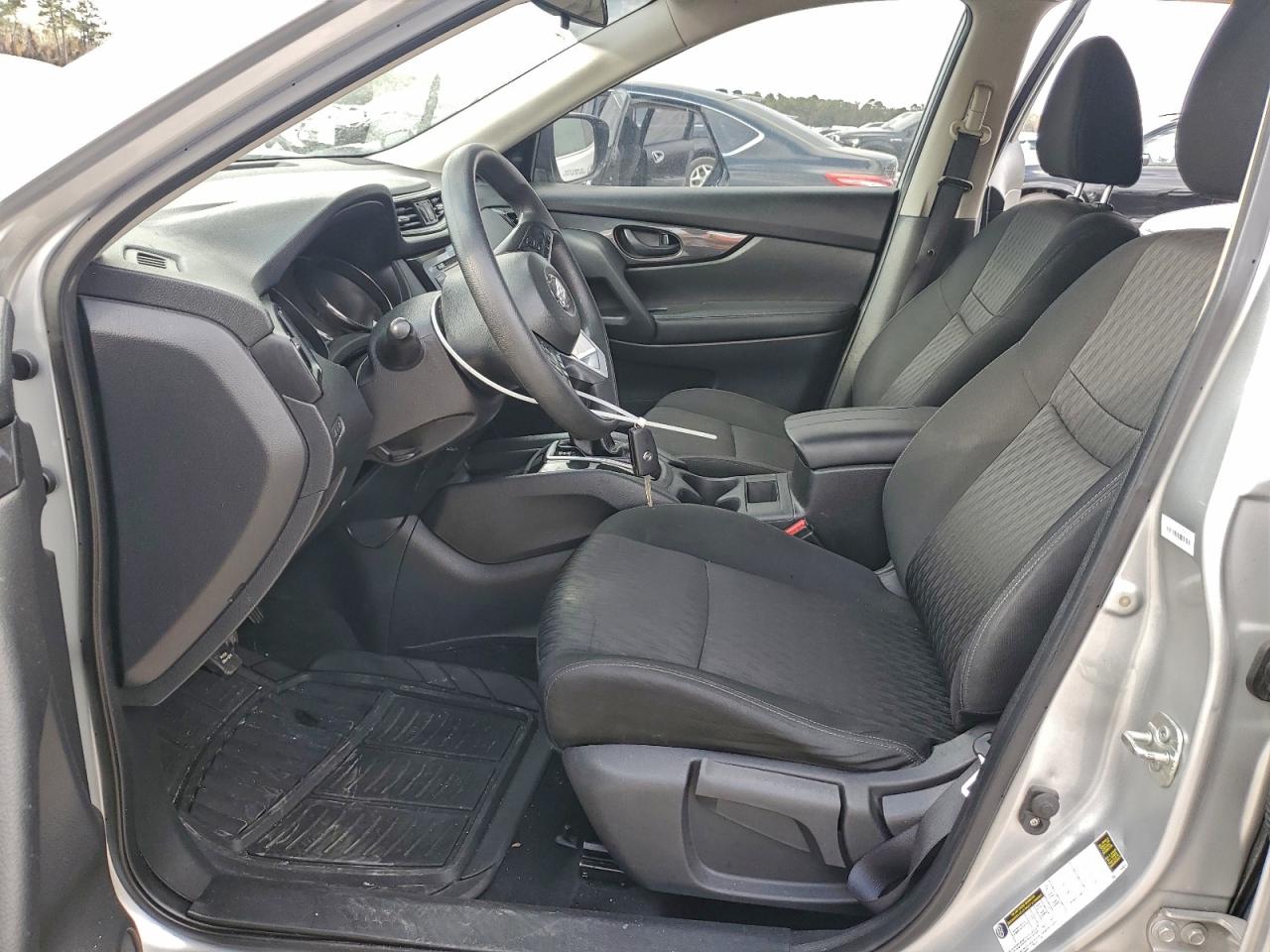 2019 NISSAN ROGUE S photo 7