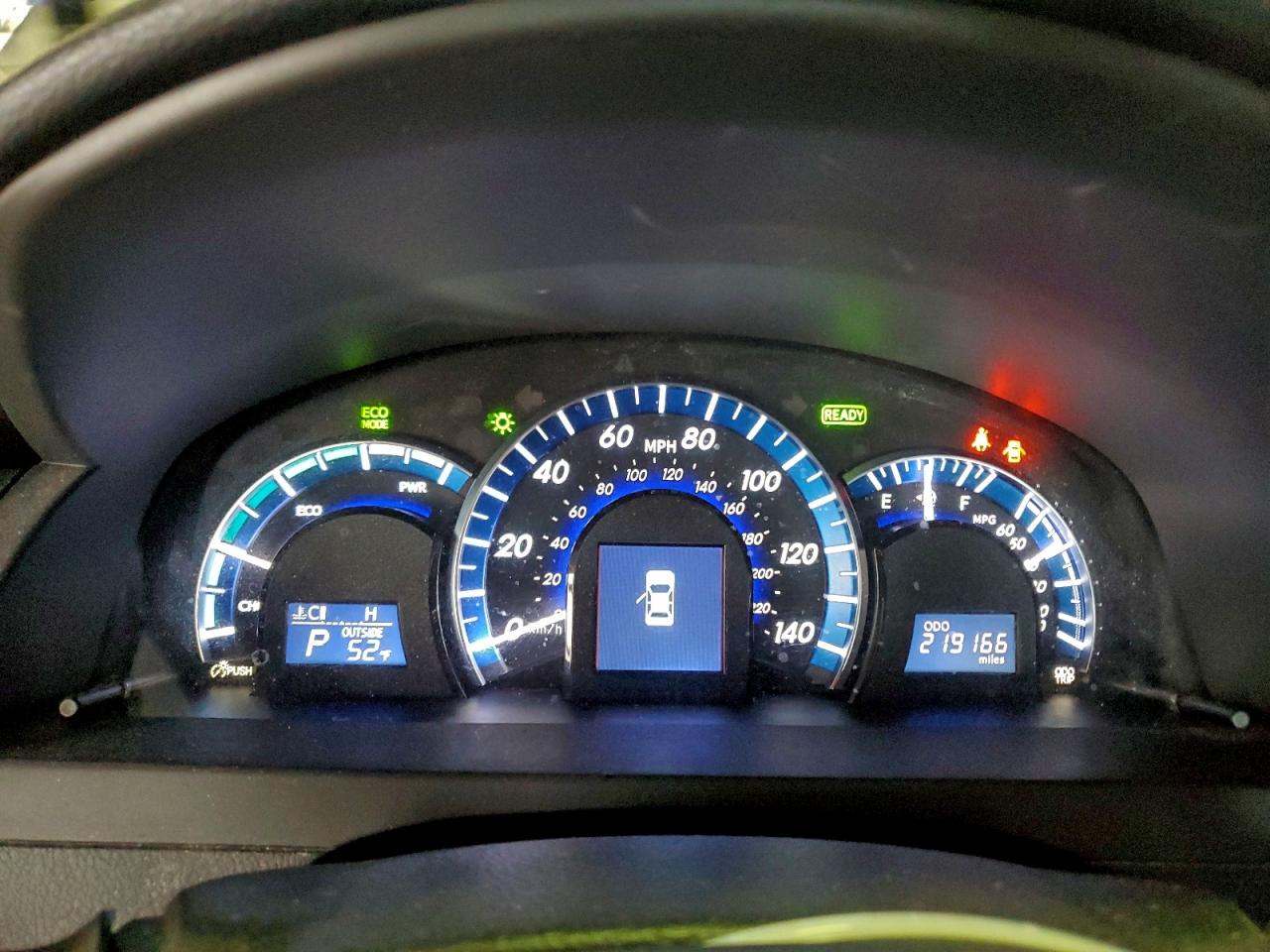 2013 TOYOTA CAMRY HYBRID photo 9