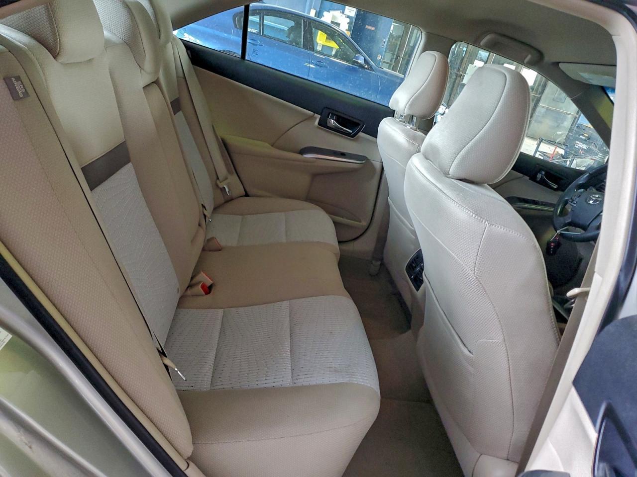 2013 TOYOTA CAMRY HYBRID photo 10
