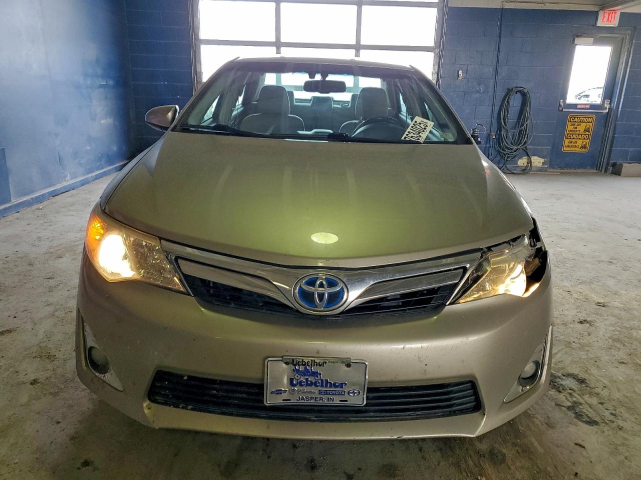2013 TOYOTA CAMRY HYBRID photo 5