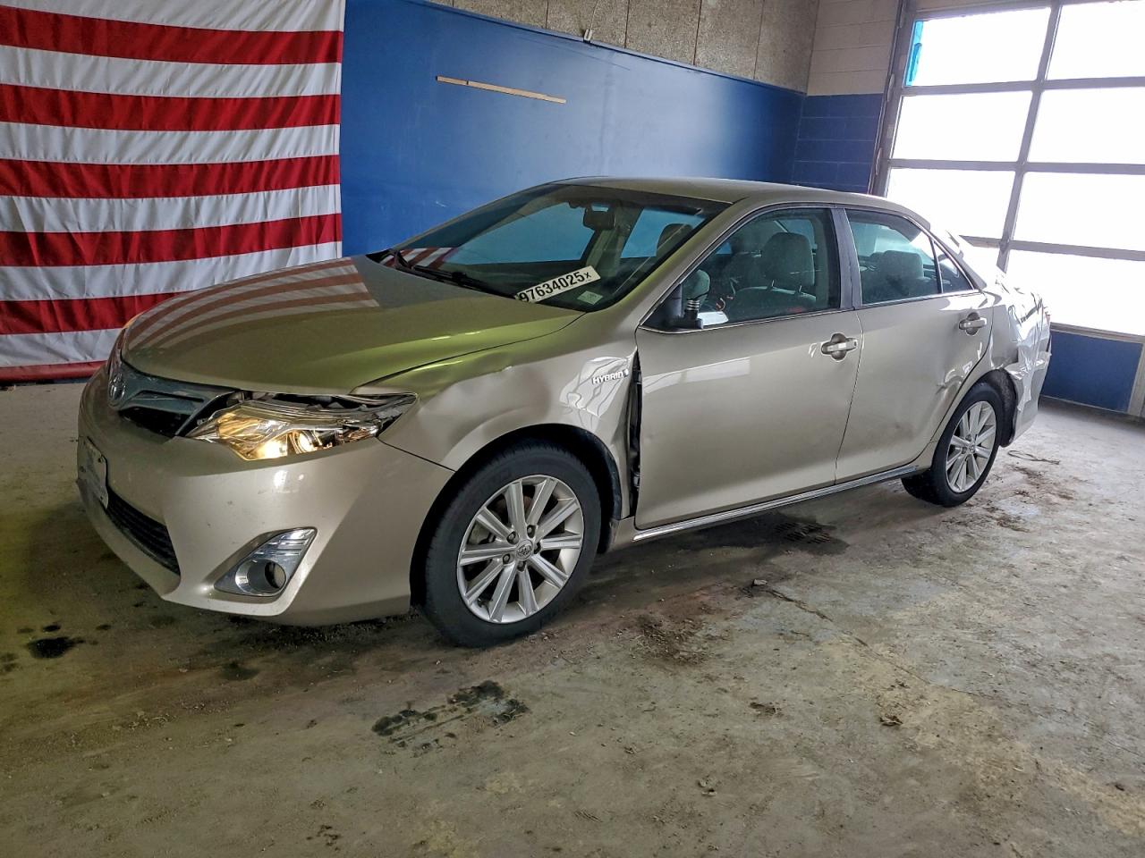 2013 TOYOTA CAMRY