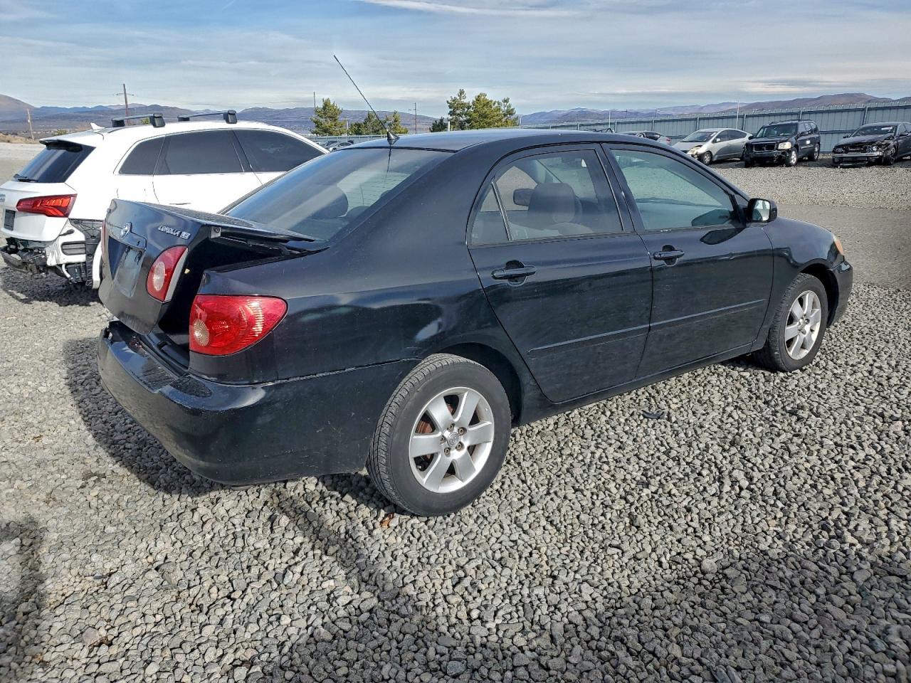 2005 TOYOTA COROLLA CE photo 3