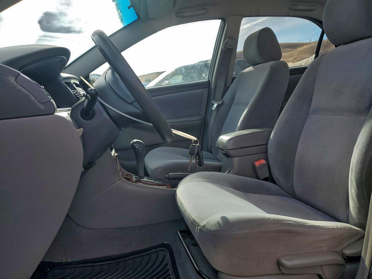 2005 TOYOTA COROLLA CE photo 7