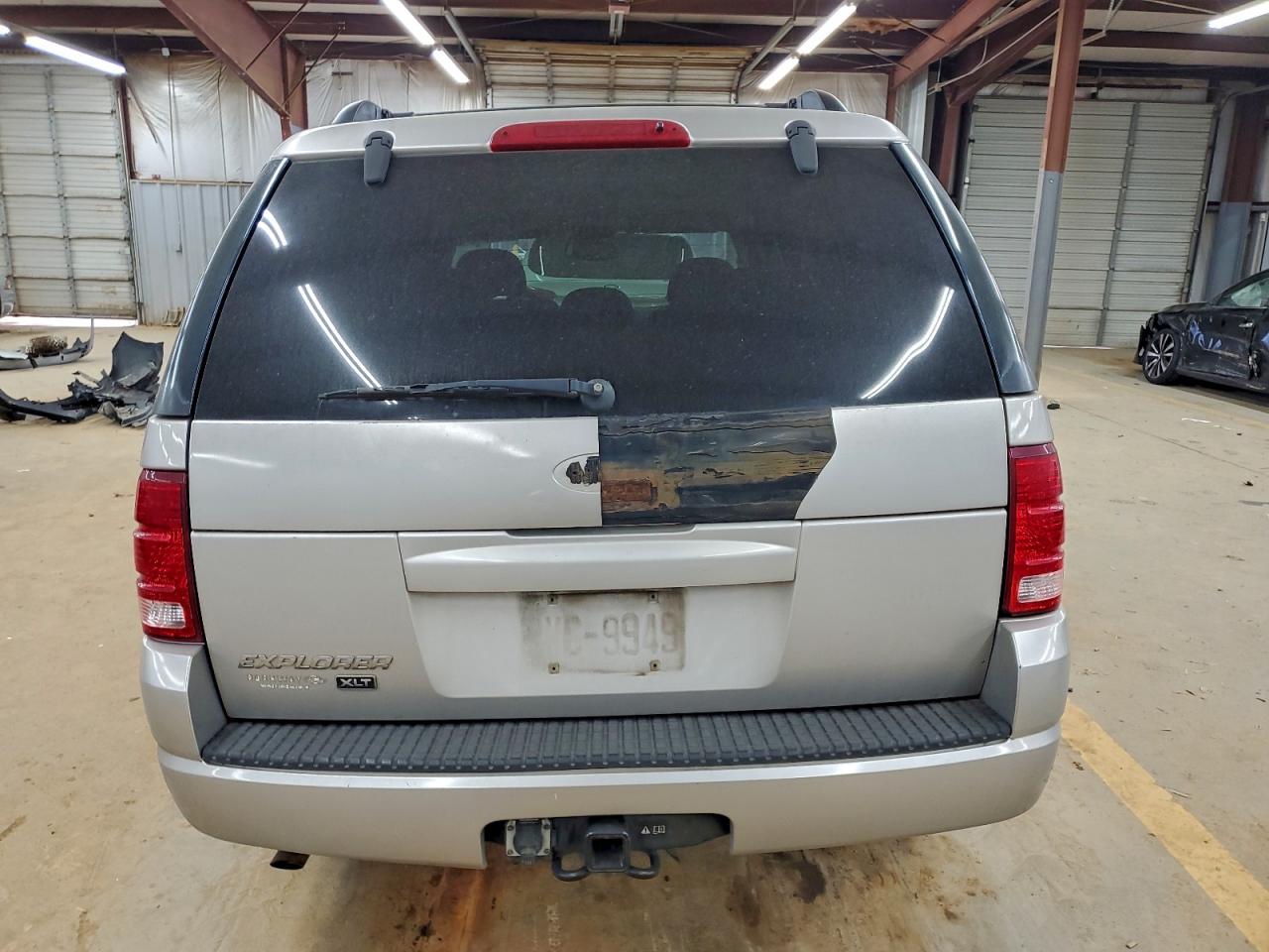 2004 FORD EXPLORER XLT photo 6