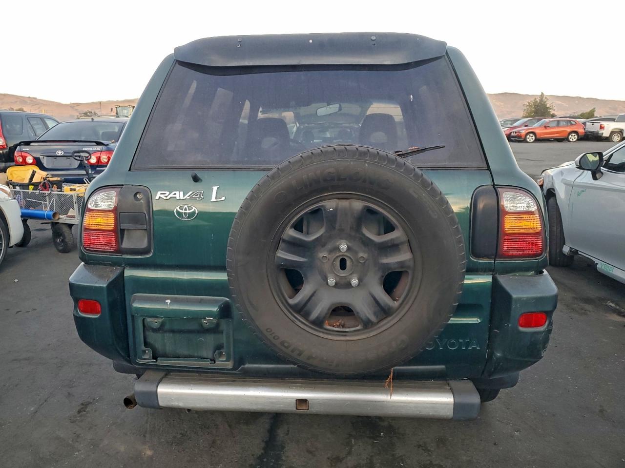 2000 TOYOTA RAV4 photo 6