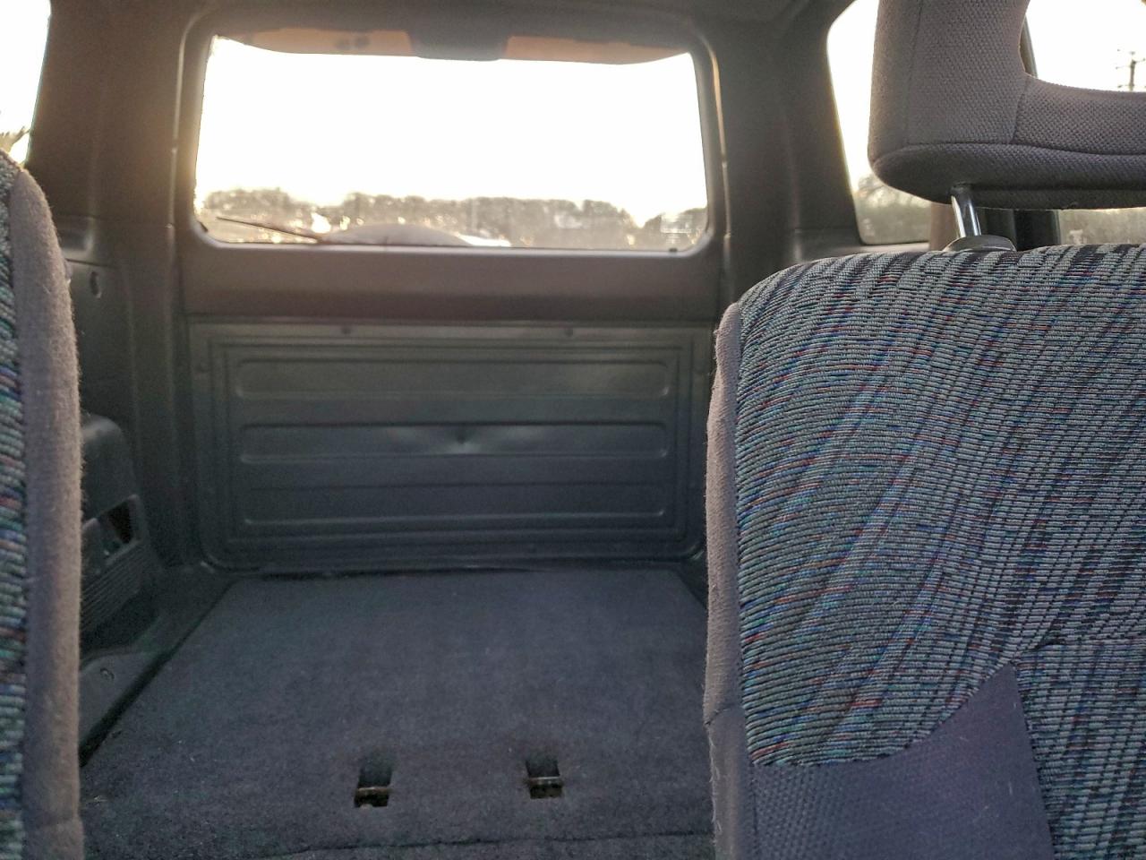 2000 TOYOTA RAV4 photo 10
