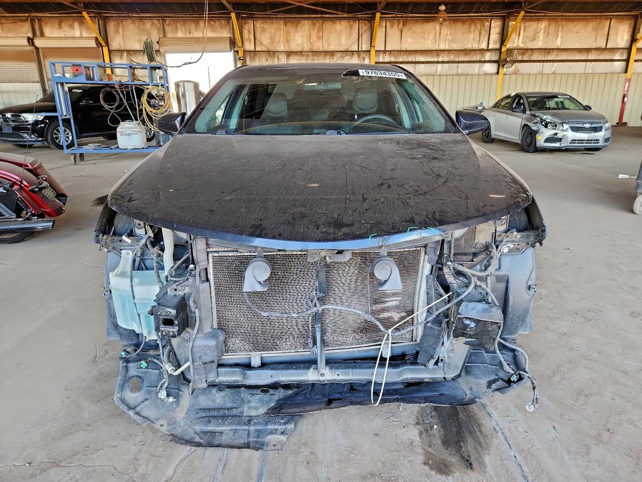 2013 TOYOTA CAMRY L photo 5