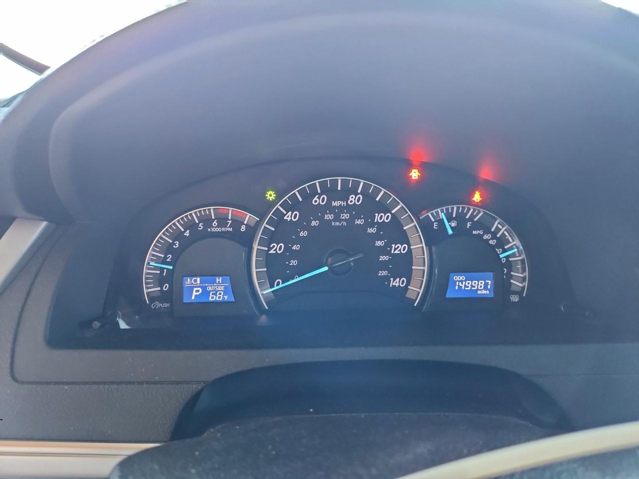 2013 TOYOTA CAMRY L photo 9