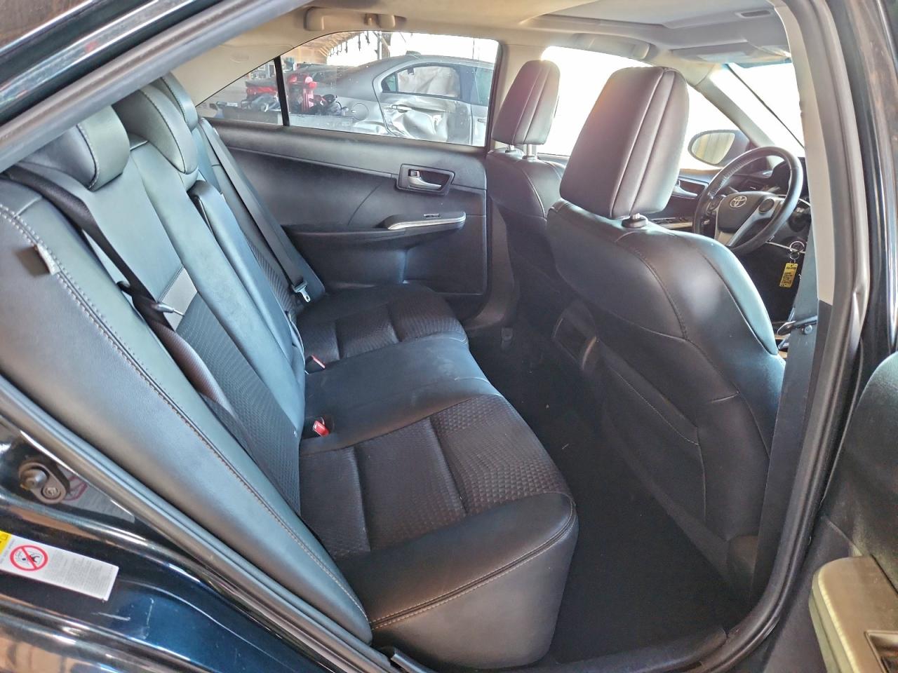 2013 TOYOTA CAMRY L photo 10